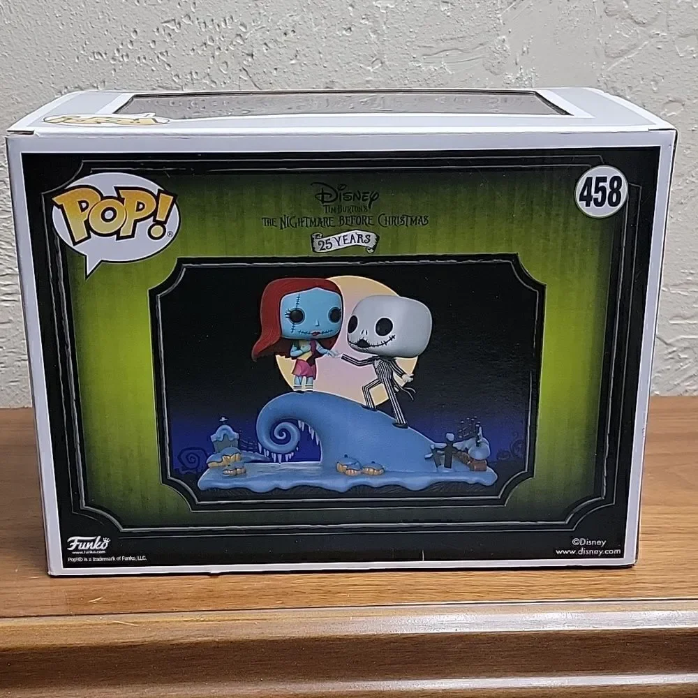 Funko POP! Movie Moment: Nightmare Before Christmas - Jack and Sally On The Hill